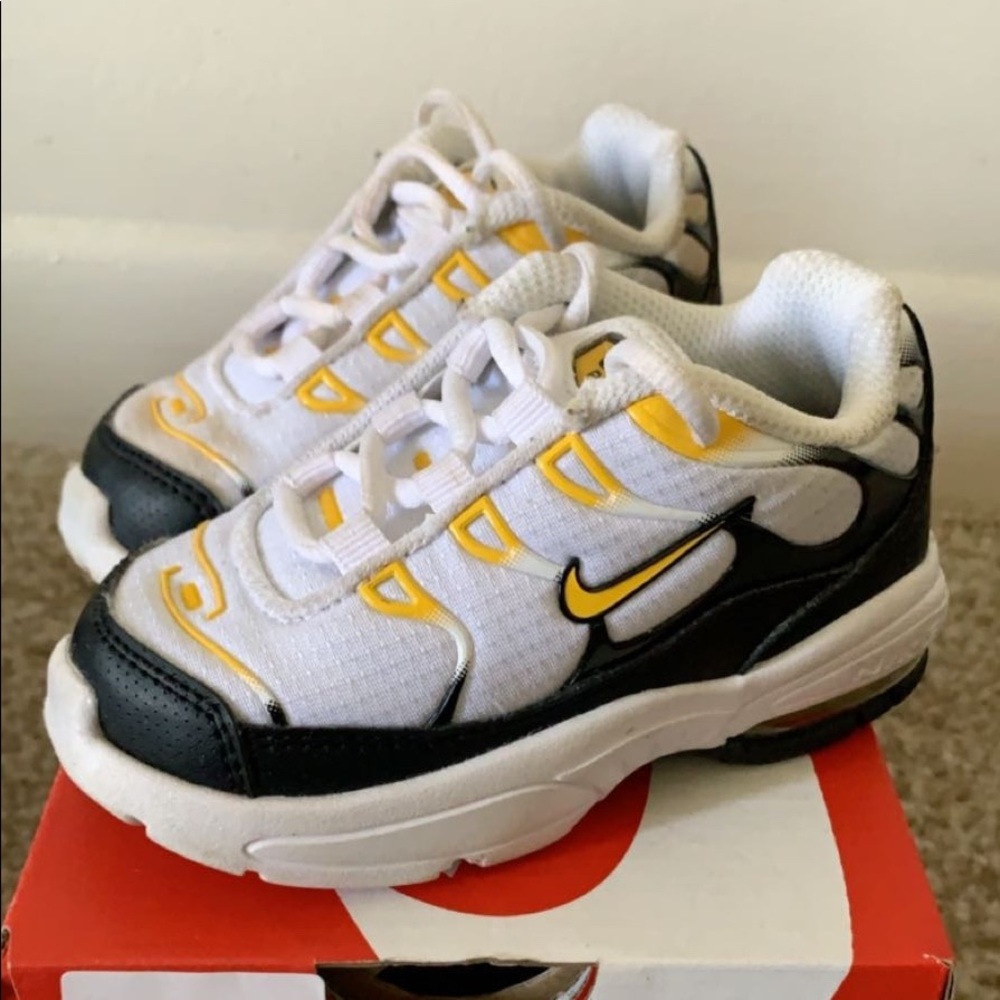 Nike Little Air Max Plus (Toddler)